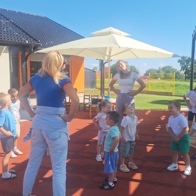 Mia Wild volontirala u Vrtiću: Kroz igru i vježbanje inspirirala najmlađe
